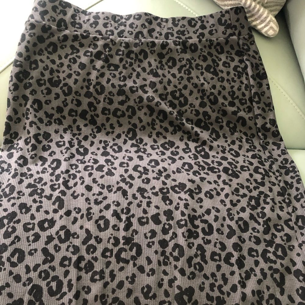 Carbon 38 body con animal print midi